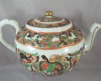 Fantastic 19th Century Chinese 1000 butterflies teapot with original strainer insert