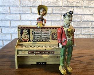 1940s Lil' Abner Dogpatch Band Wind Up Tin Toy