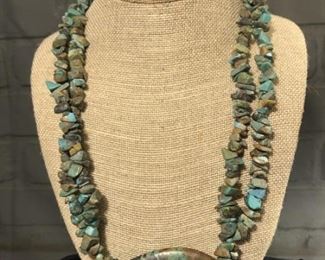 Vintage 2-strand turquoise necklace with turquoise pendant. 147 grams