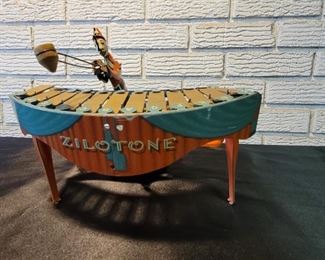 No 48 Zilotone Wind Up Clockwork Tin Toy