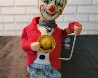 Japan Tin Toy Wind Up Smiling San Carnival Man