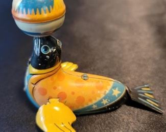 Vintage Japan Friction Tin Toy Seal & Ball