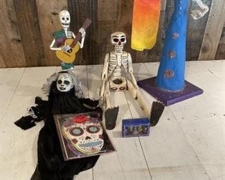 Lot of DIA DE LOS MUERTOS Items as pictured