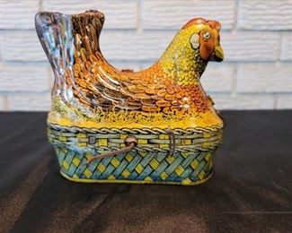 Baldwin Mfg Co Tin Litho Clucking Chicken Wind Up