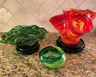 Arkansas Artist , Hand Blown Glass Bowls.