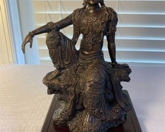 Quan Yin Bronze Sculpture (2 PCS)