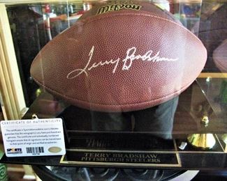 Steelers Super Bowl Signed Terry Bradshaw Full - Size Football and Case with Authentication Card