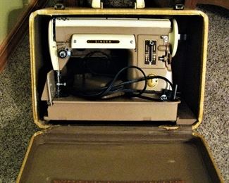 Vintage Singer Sewing Machine and Case