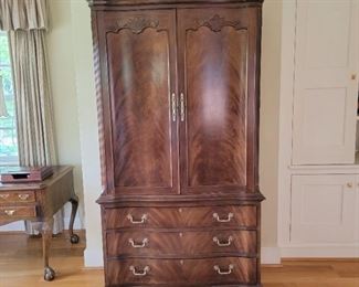 80" high x 43" wide x 21" deep