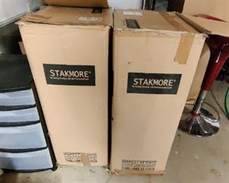 2 Pairs Folding Sitting Chairs New In Box