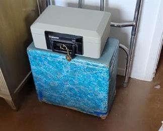 Sentry safety deposit box 