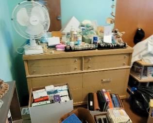 Wood dresser and mirror