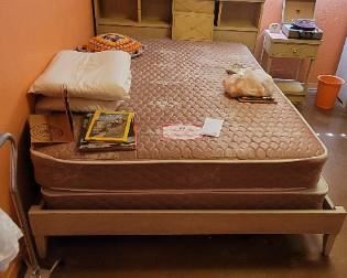 Twin mattress and headboard set