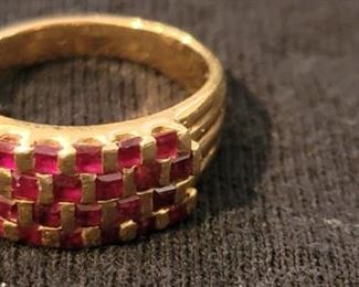 14K gold and gem ring