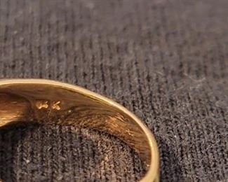 14K gold and gem ring