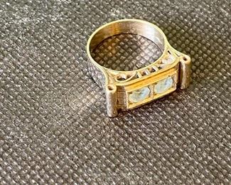 14K gold and gem ring