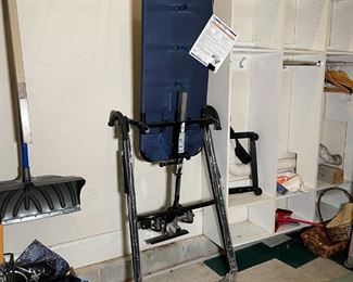 TEETER HANG UPS INVERSION TABLE | Model F5000 or F6000 in great condition! 