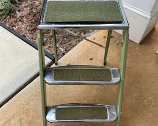 Vintage Beautyware Stepladder