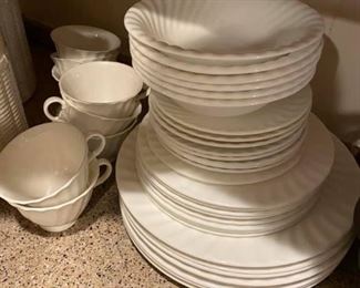 Royal Doulton Fine Bone China Set
Cascade design
Great condition.
Includes:
-8 Teacups
-8 Saucers
-8 Salad Plates
-6 Bowls
-8 Dinner Plates
Please bring packing.