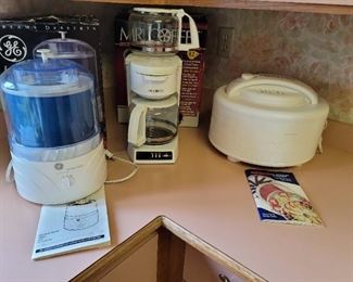 Ice Cream Maker, Coffee Pot, Dehydrator