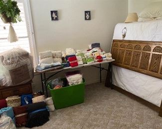 Bedroom Set, Linens, Yarn, Blankets, Bedspread, Macrame Wall Planter
