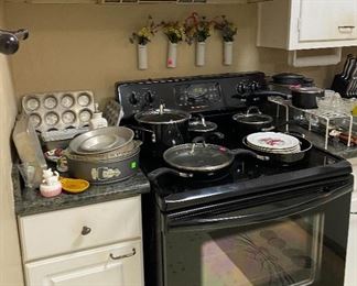 Assorted Kitchen Household Items, Baking Items, Pots n Pans