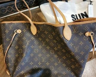Authentic Louis Vuitton Neverfull Bag