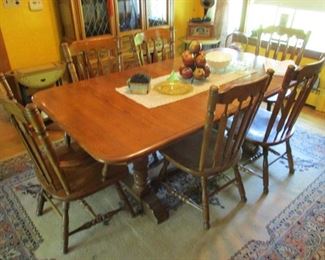 Maple Dinette Table with (6) Chairs