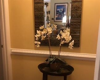 Mirror, table, silk arrangement 