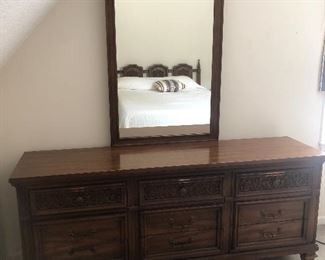 dresser with mirror