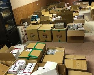 THIS! so many boxes of stainless steel coffee pots, tea pots, French presses, milk frothers, pour over coffee sets, siphon systems, etc. Perfect for resellers to grab some inventory
