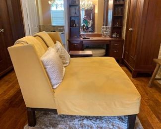 ABC Home Furnishings Double Chaise w/washable cover; dark wood frame; Lee Industries custom made. 58"x51"x41"
