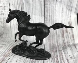 Franklin Mint 1986 Porcelain Horse Statue Black Beauty by Pamela Du Boulay