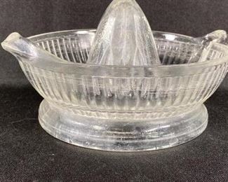Vintage Clear Glass Citrus Hand Juicer Reamer