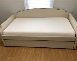 Daybed Never Used and Mirror