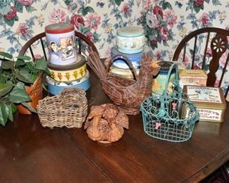 Group Lot Of Vintage Table Top Objects