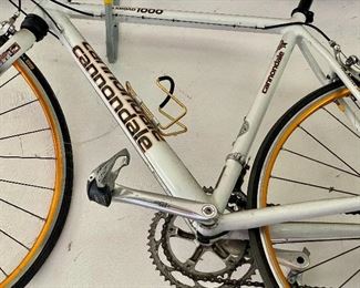 Cannondale Silk Road 1000 bicycle 