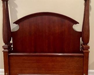 Stanley 4 poster bed 