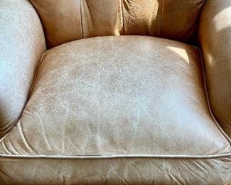 Leather chair 