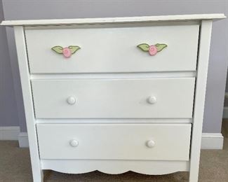 3 drawer white dresser