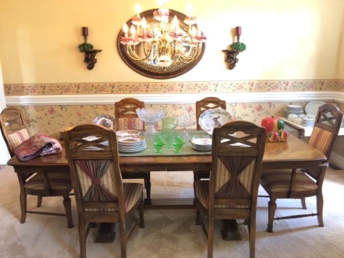 American Drew table with 6 chairs