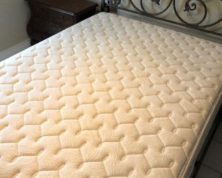 Queen 
Firm Mattress 
Only used in a guest room 