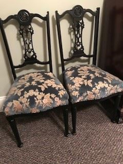 Set of 4 Gothic black chairs