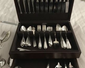 Ser for 8 Silverware Set