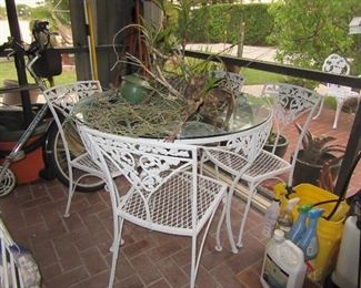 sasseville white iron tables and chairs