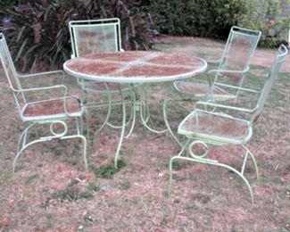 sasseville metal table and chairs