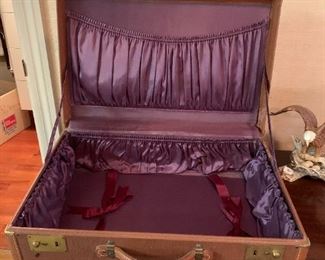 #167	Vintage Brown Suitcase 	 $20.00 
