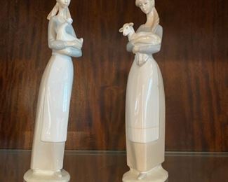 NAO - Girl with Duck  Lladro - Girl with Lamb