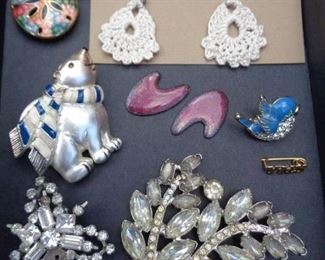 vintage costume jewelry