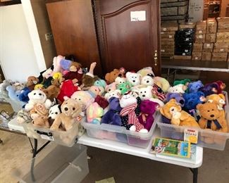 Large beany beanie buddy buddies collection. They have all been stored in tissue paper individual wrapped fir years. Mint condition. Bears, dogs, cats, zoo animals, birds, dinosaurs, lizards, and more! 